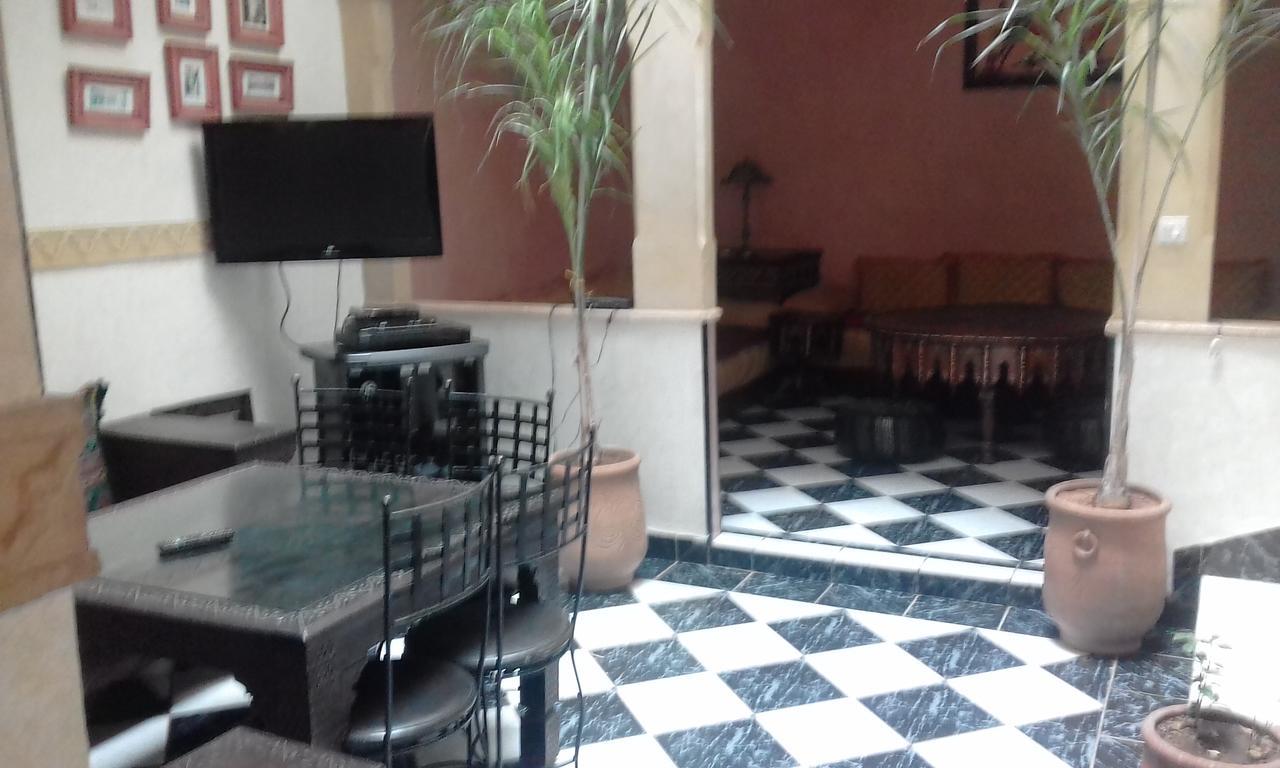 Tunis 3*
