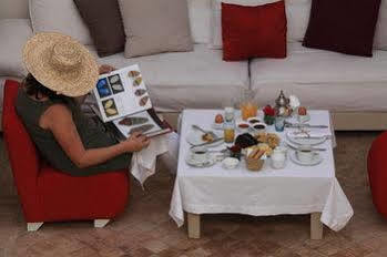 & Al Jazira Riad 4*