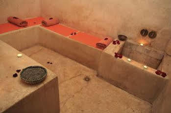 Aladdin Riad 4*