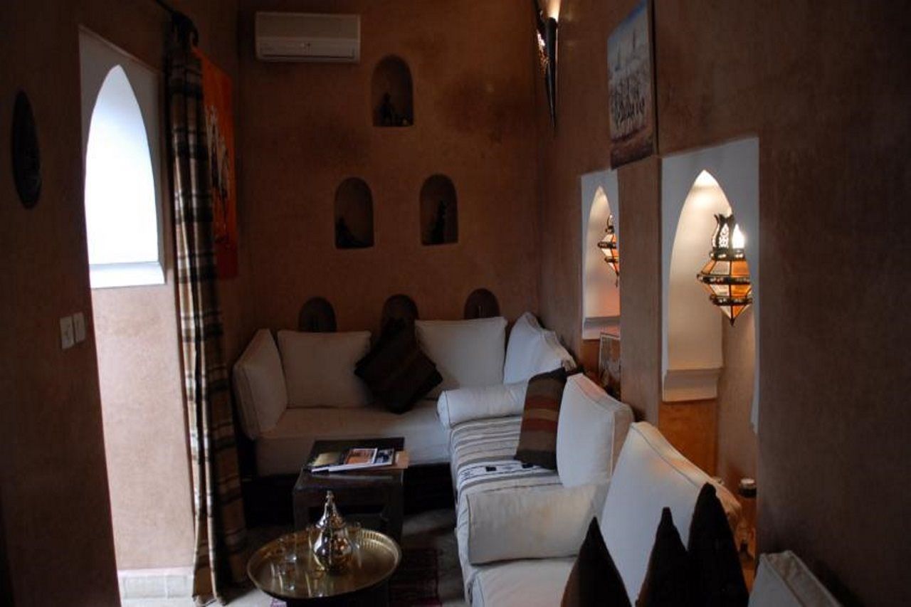 Dar Zemrane Riad 4*