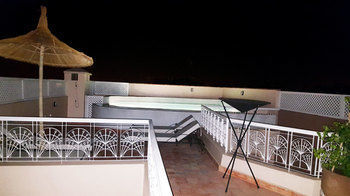 Ayni Couette-café 4*
