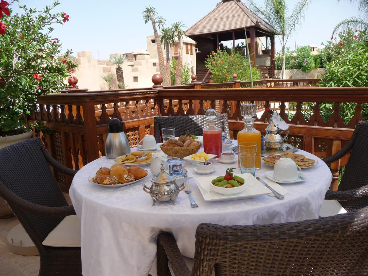 Riad Flam & 4*