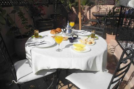 Riad Riad Linda