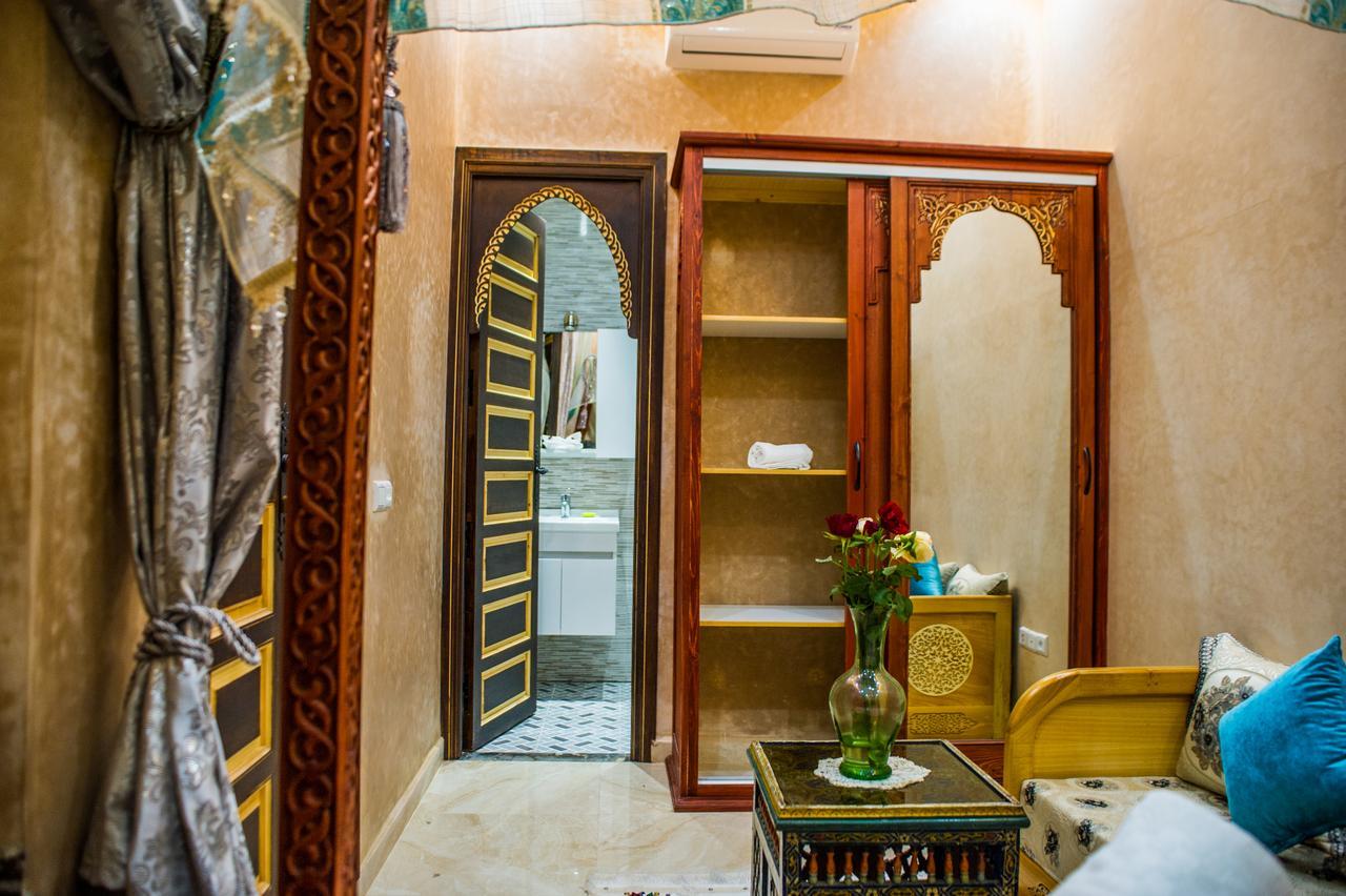 Qamar Riad 3*