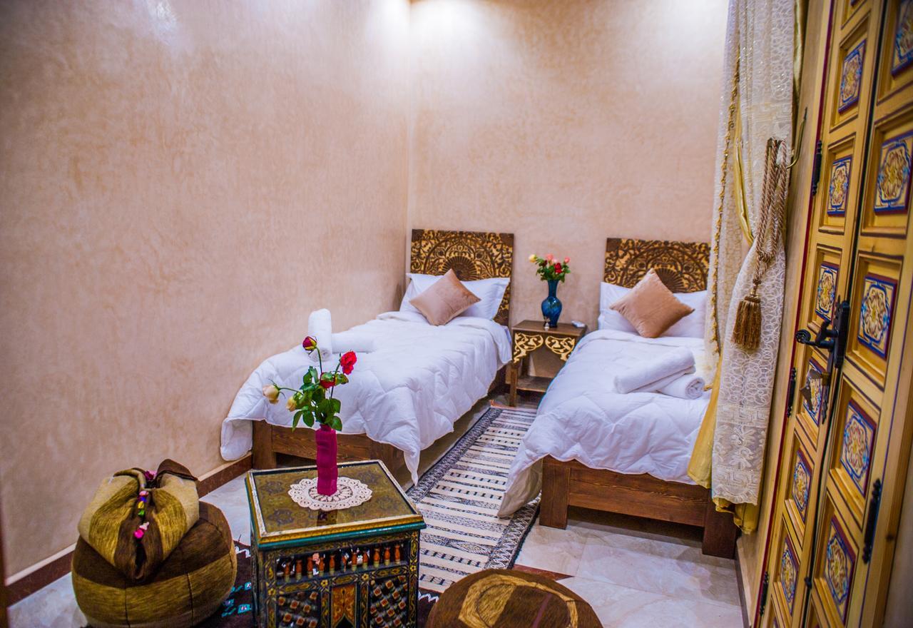 Qamar Riad 3*
