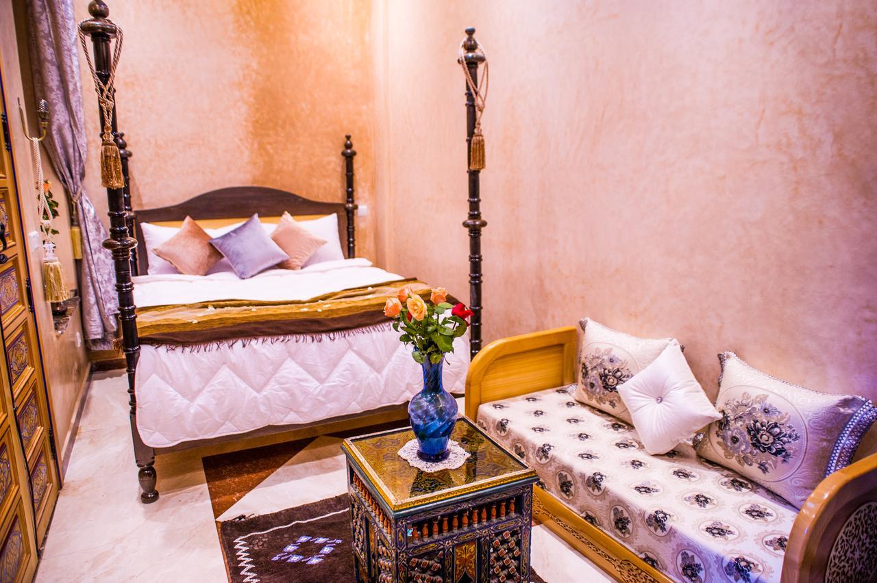 Riad Qamar 3*