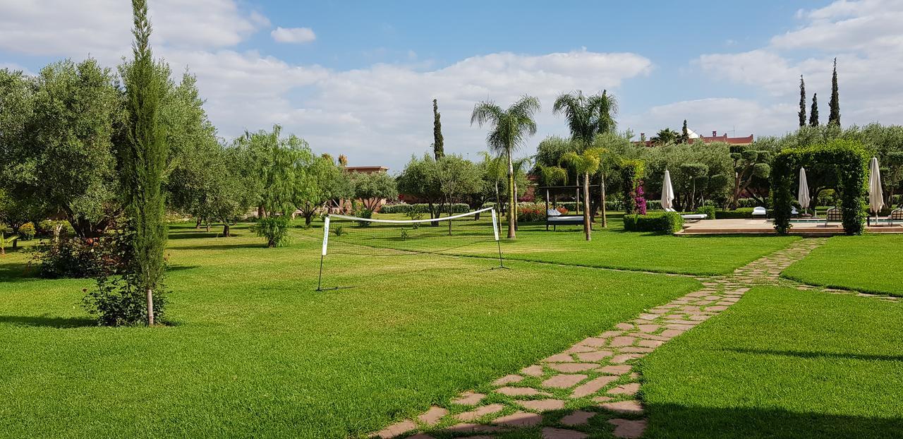 Koutoubia, Jardin Luxuriant, Piscine Et Villa