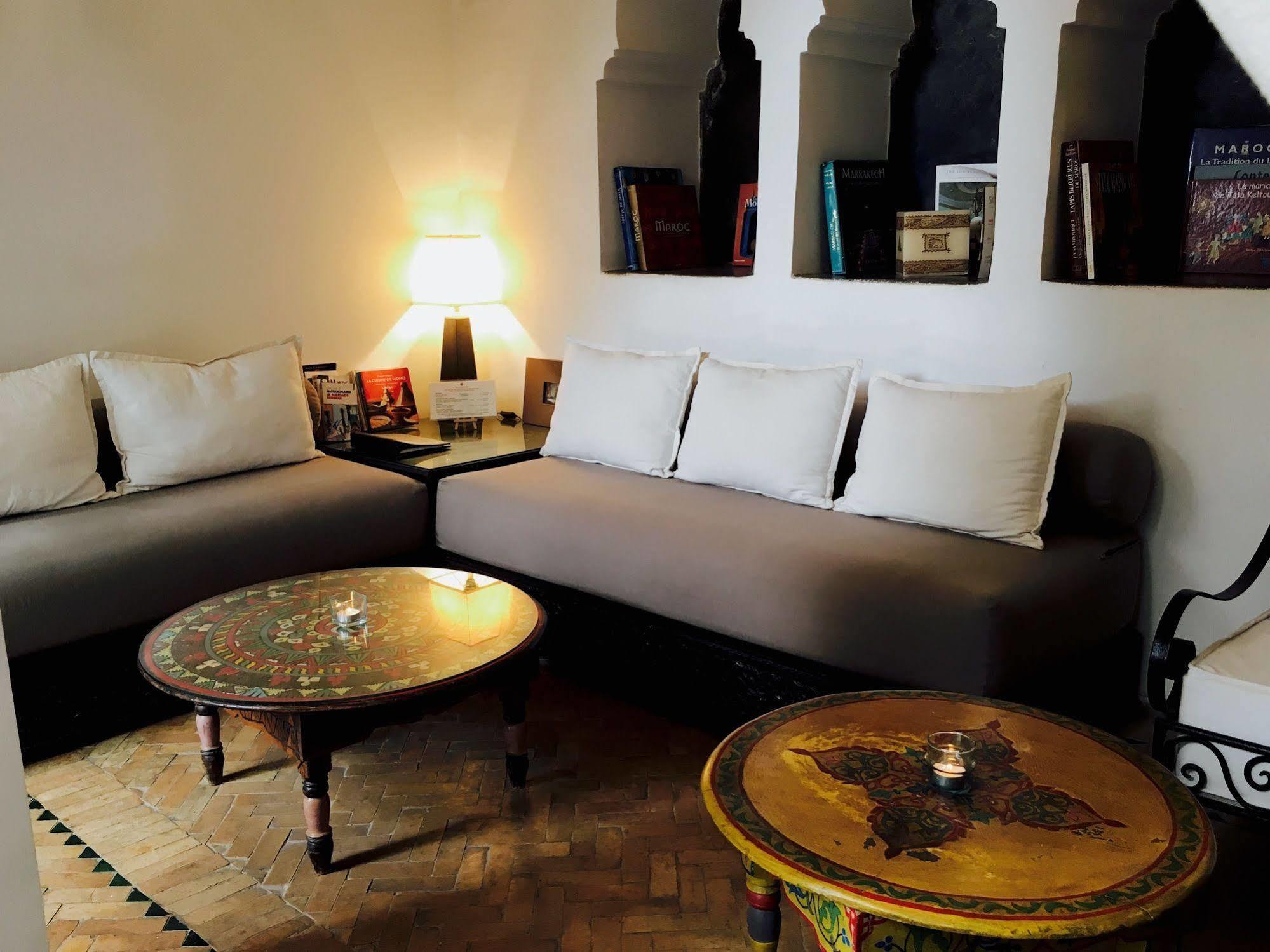 Couette-café Tawargit 4*
