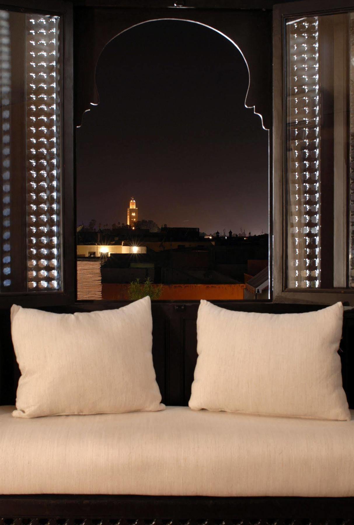 Couette-café Tawargit 4*