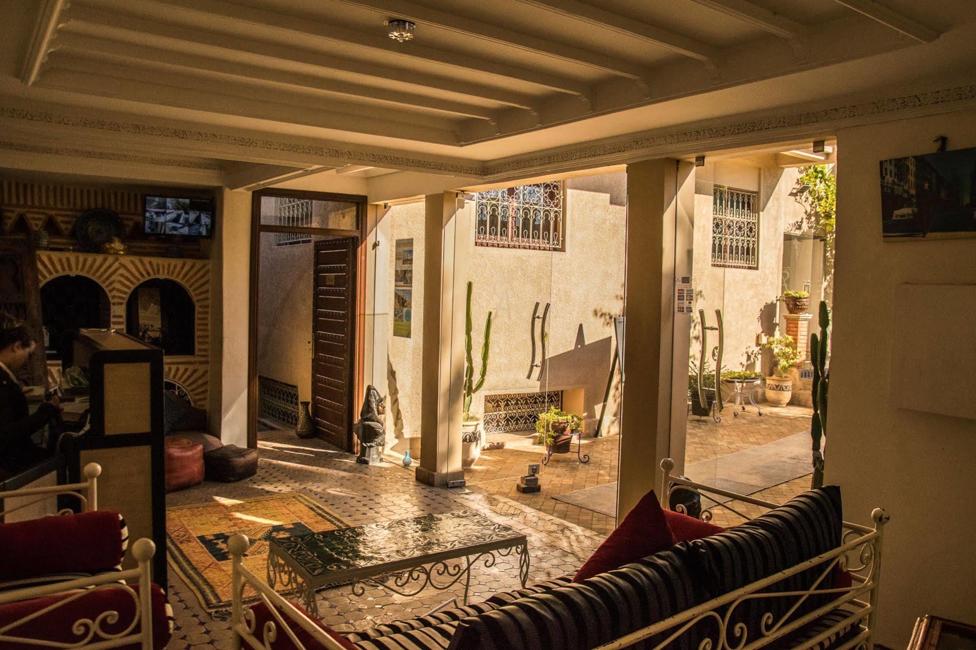 Alounsse Hotel 3*