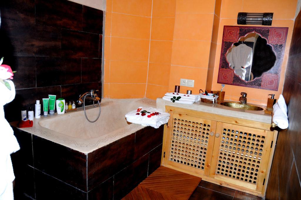 La Fibule Riad