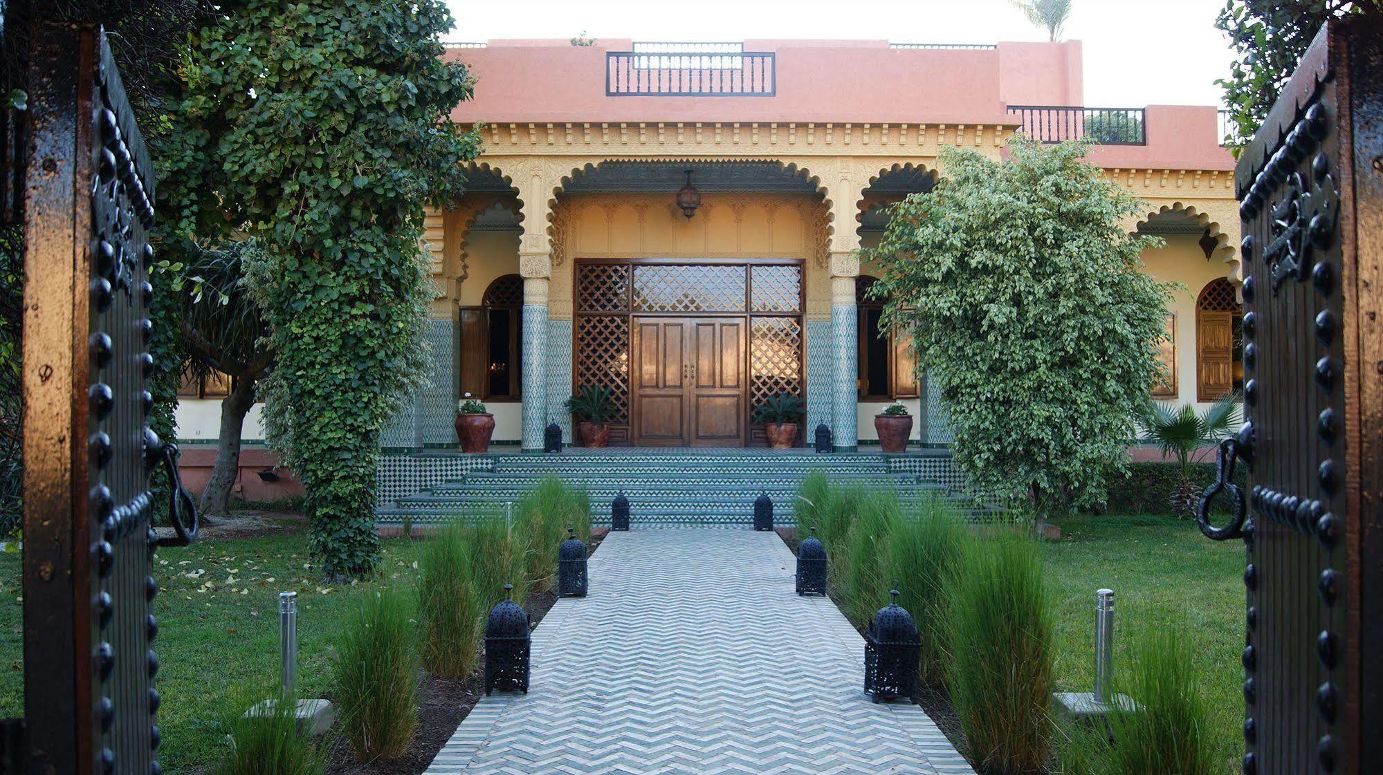 Gasthuis The Red House 5*