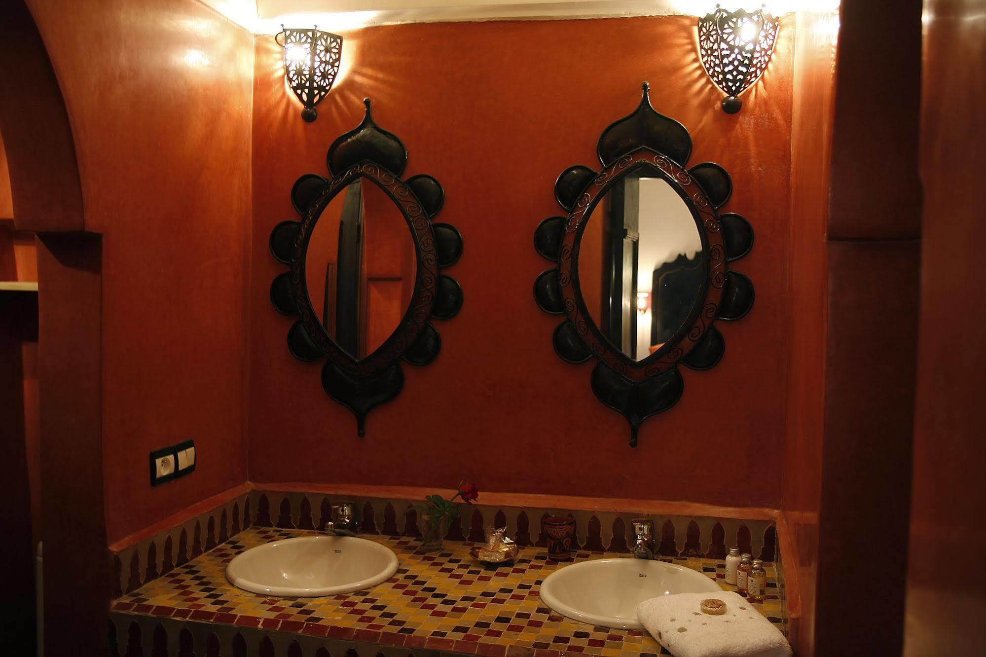 Elytis Riad