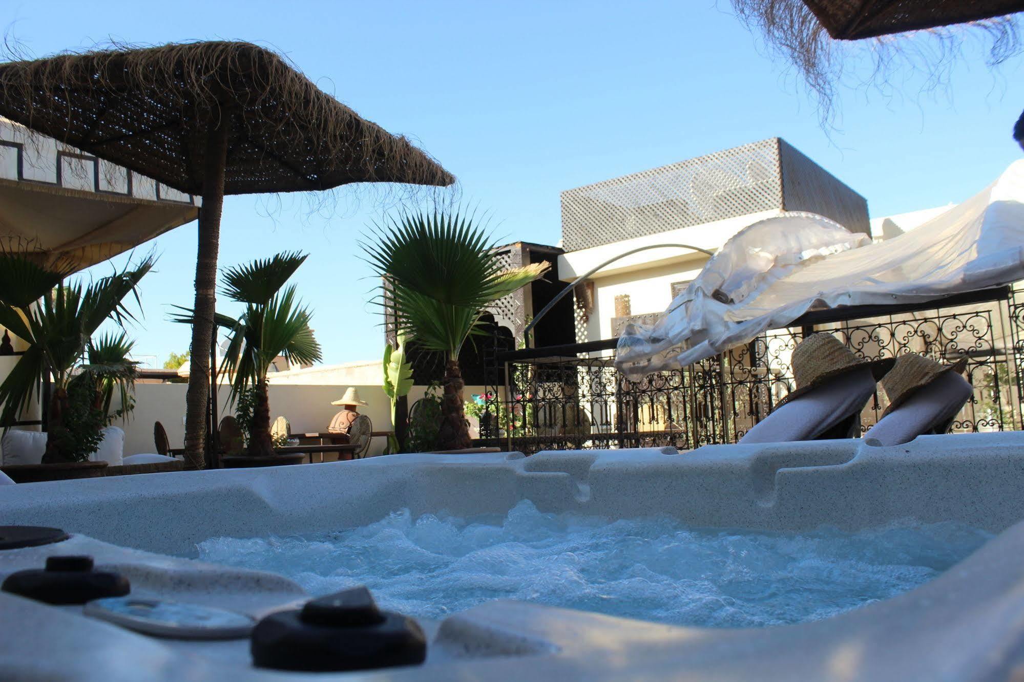 Guest house Reve D'or 4*