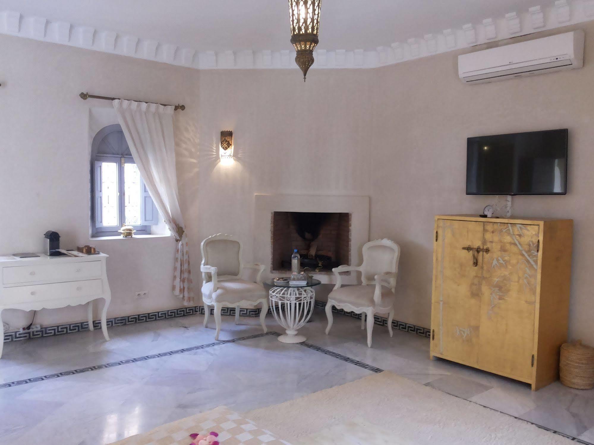 Bed & Breakfast Ksar Anika Boutique & 4*