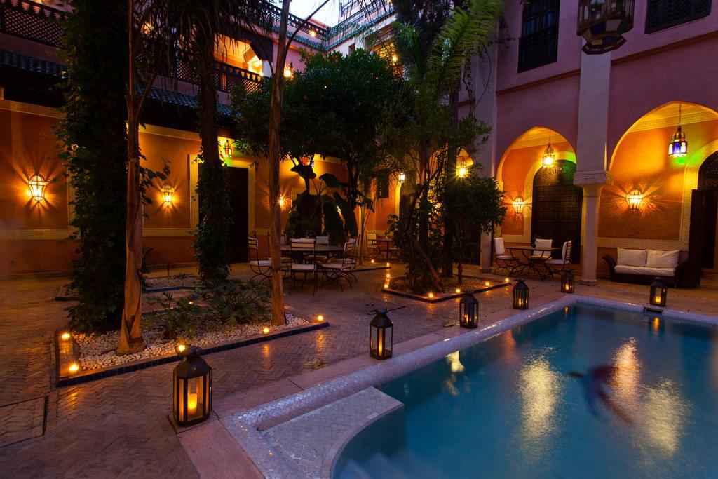 Le Perroquet Bleu & Riad 3*