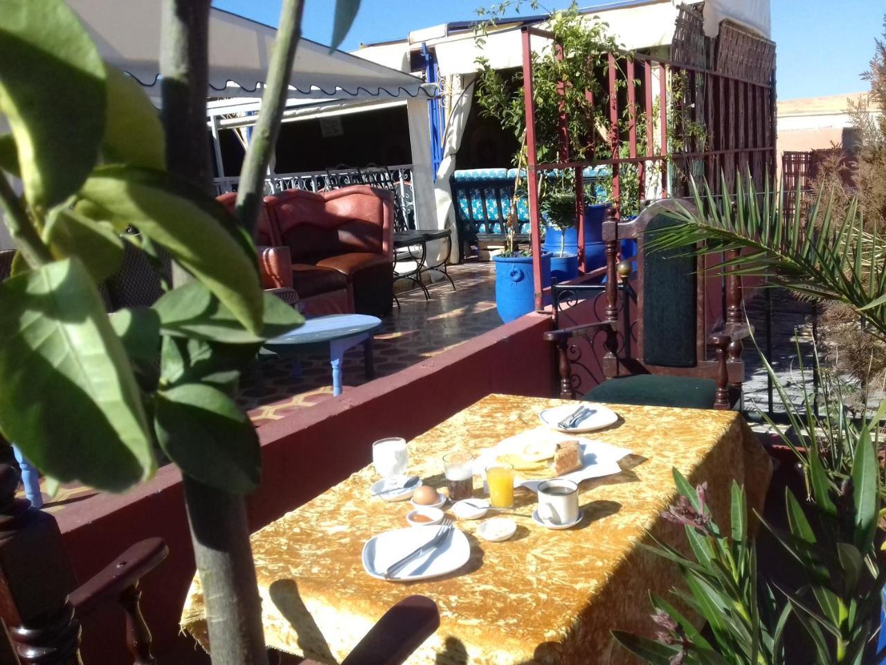 For Marrakech (adults Only) *