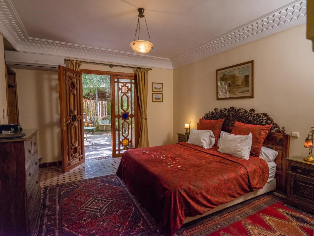 Gasthuis Dar Ayniwen Garden Hotel&bird Zoo