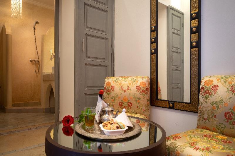 Awatif Le 36 Couette-café 3*