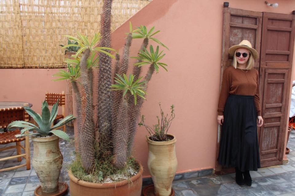 Lalla Manoush Riad *