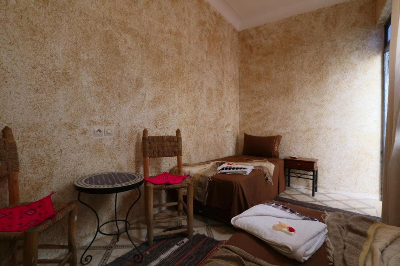 Capri Riad 2*