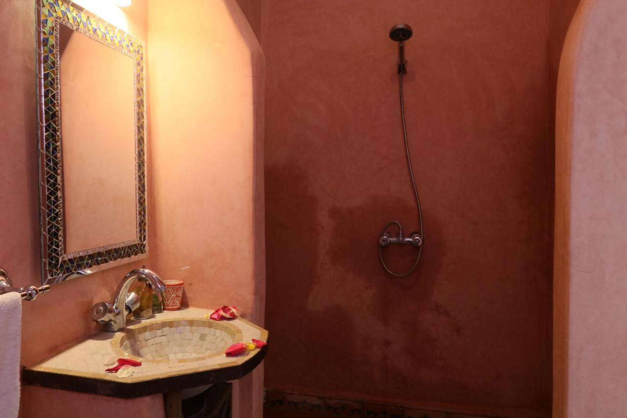 Capri Riad 2*