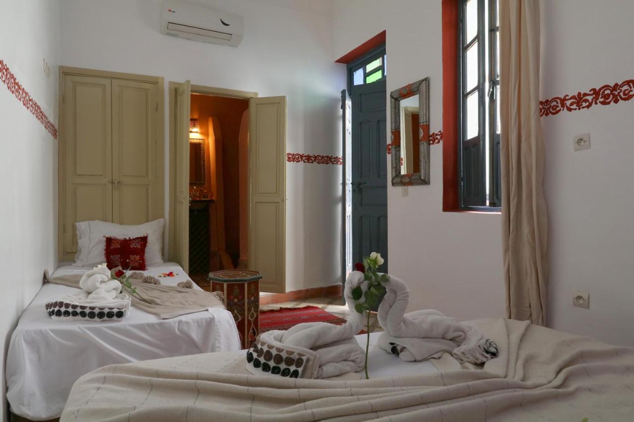 Capri Riad 2*