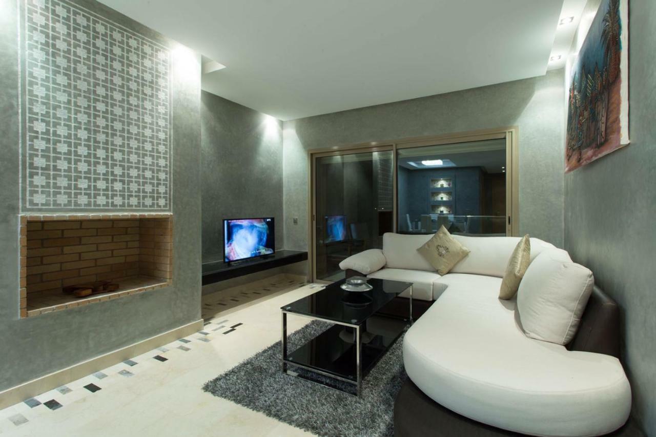Apartment Prestigia 16 *