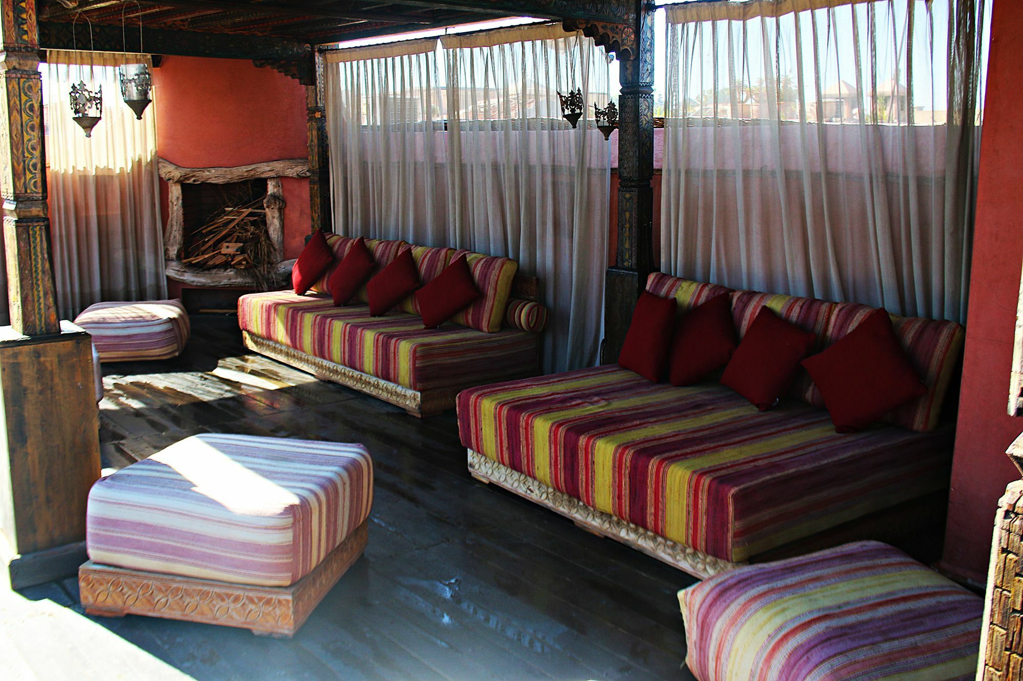 Si Khalifa Hotel 2*