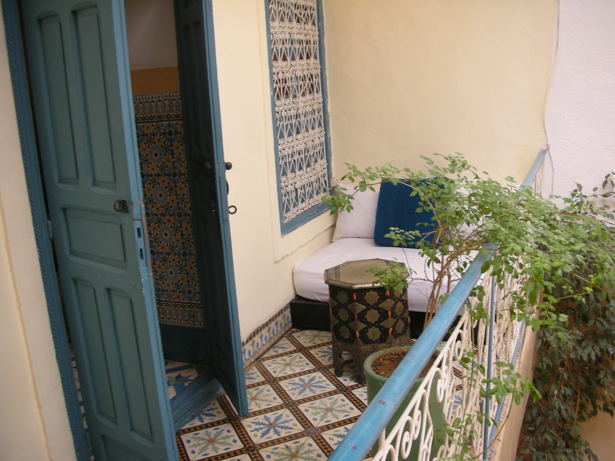 Dar Raha