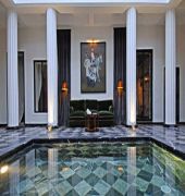 Lotus Perle Riad