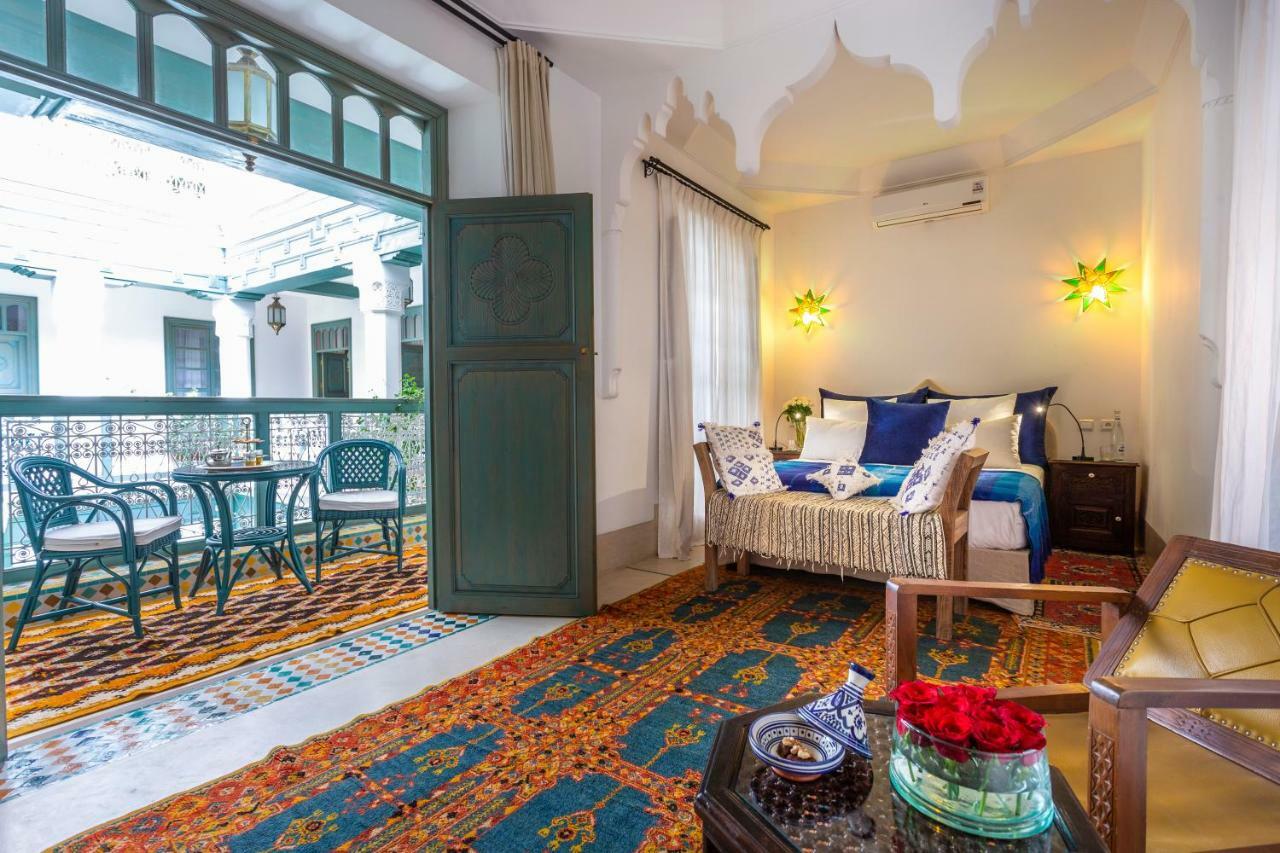 Azahar Riad 3*