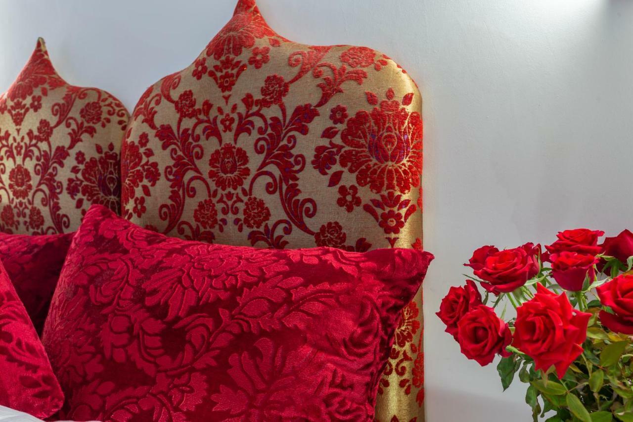 Azahar Riad