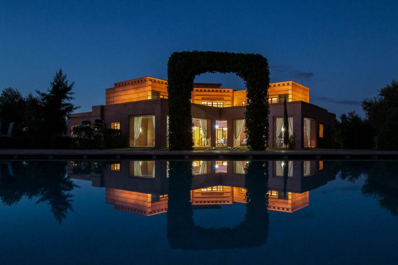 Koutoubia, Jardin Luxuriant, Piscine Et Villa