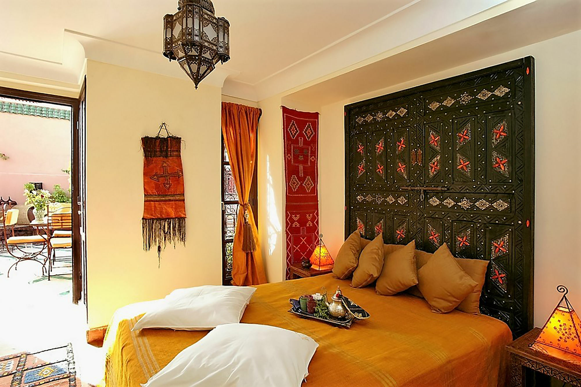 Les Jardins De Mouassine Riad