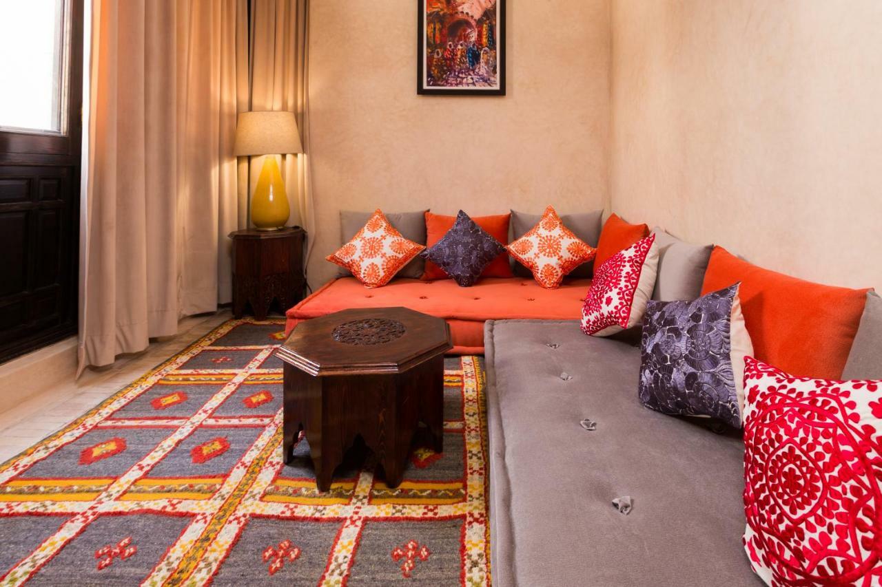 Bed & Breakfast Azrur 4*