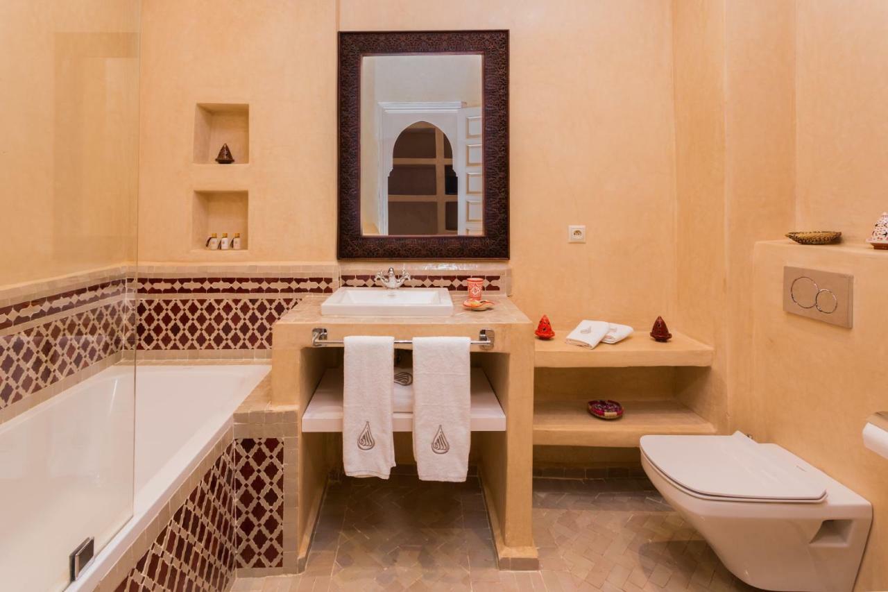 Azrur Bed & Breakfast 4*