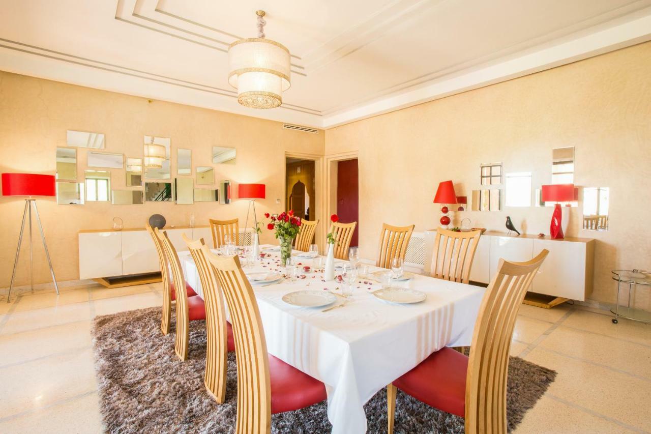 Koutoubia, Jardin Luxuriant, Piscine Et Villa