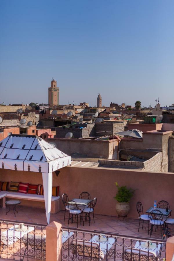 Azrur Bed & Breakfast 4*