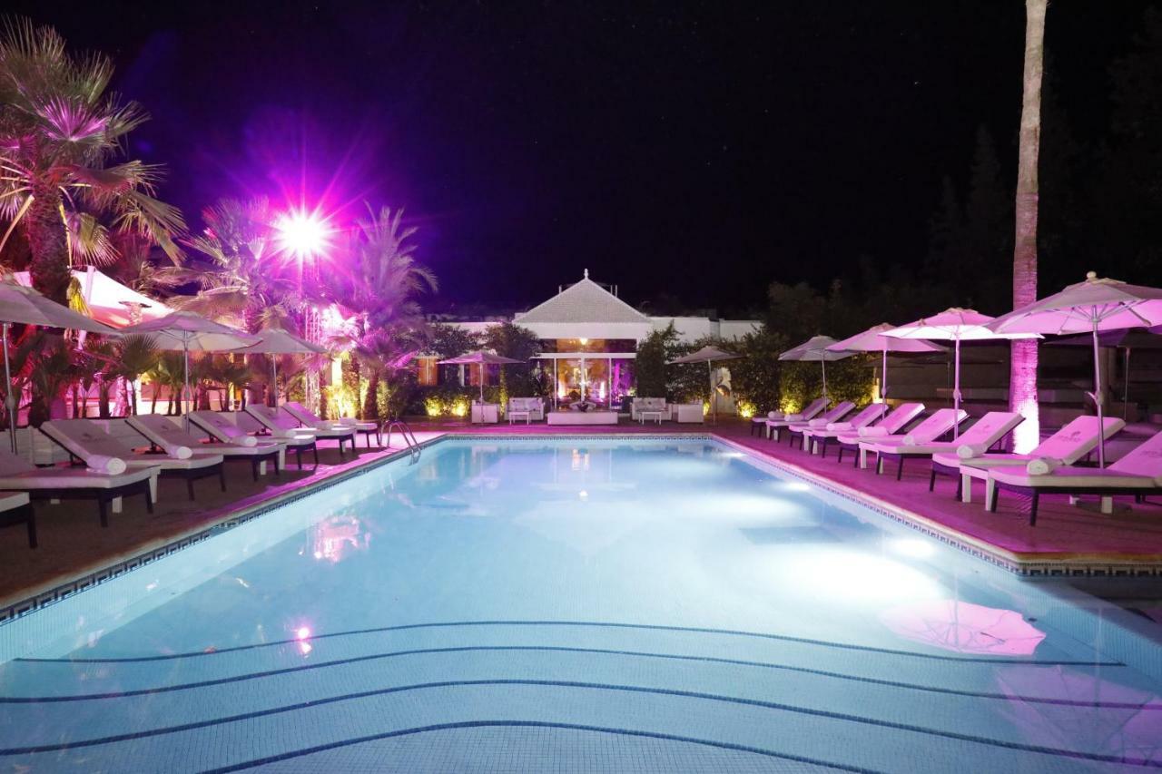 La Maison Blanche Bed & Breakfast 4*