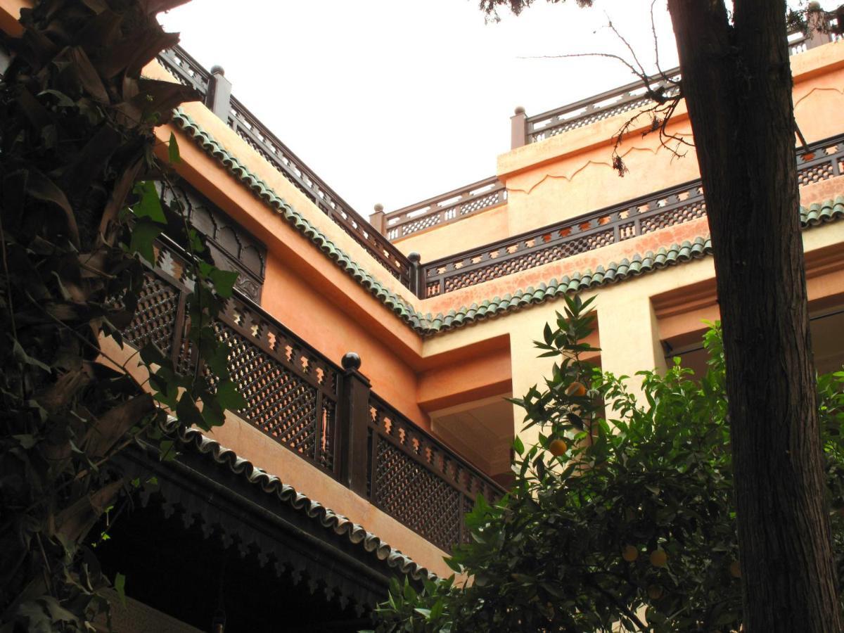 Le Perroquet Bleu & Riad
