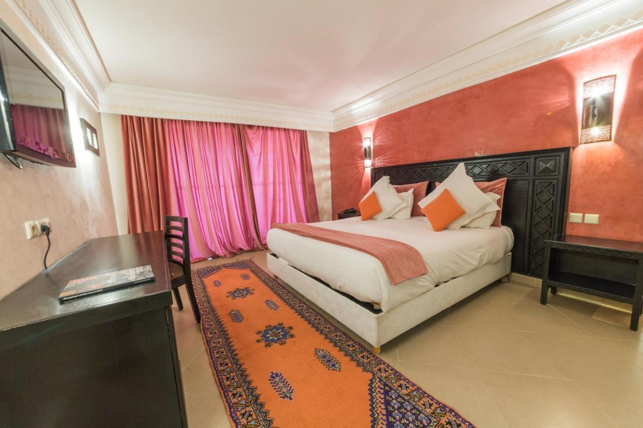 Hotel Club Paradisio 4*