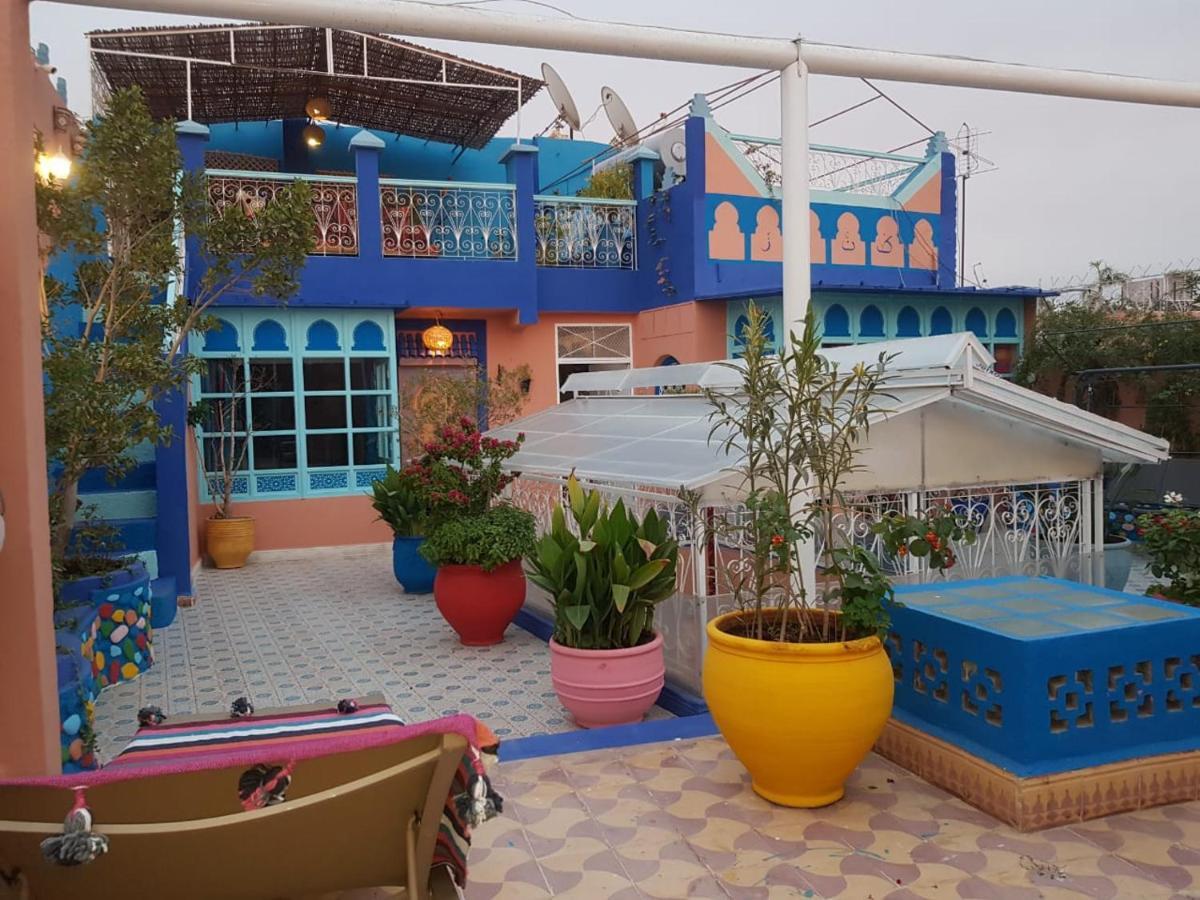 Konouz Bed & Breakfast 3*