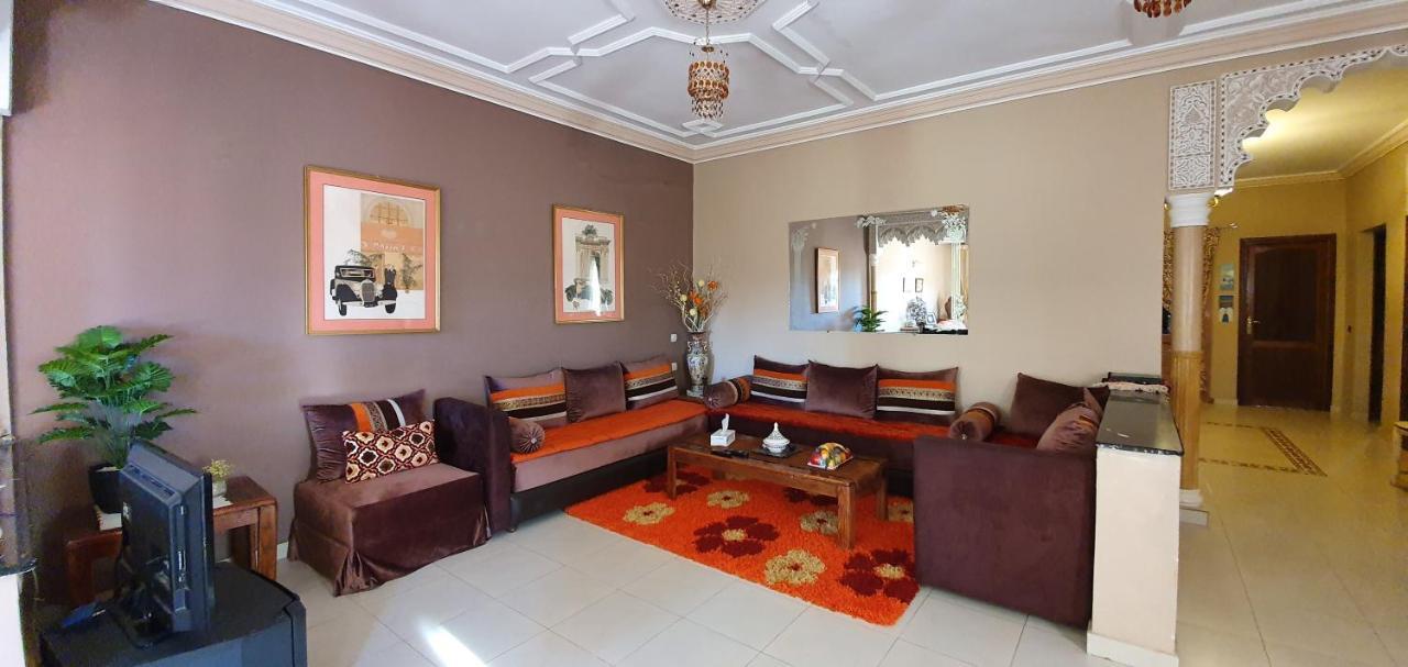 Apartment Oranger Family House Center, Private Large House, Terasse Garden View, Free Parking Marrakesh