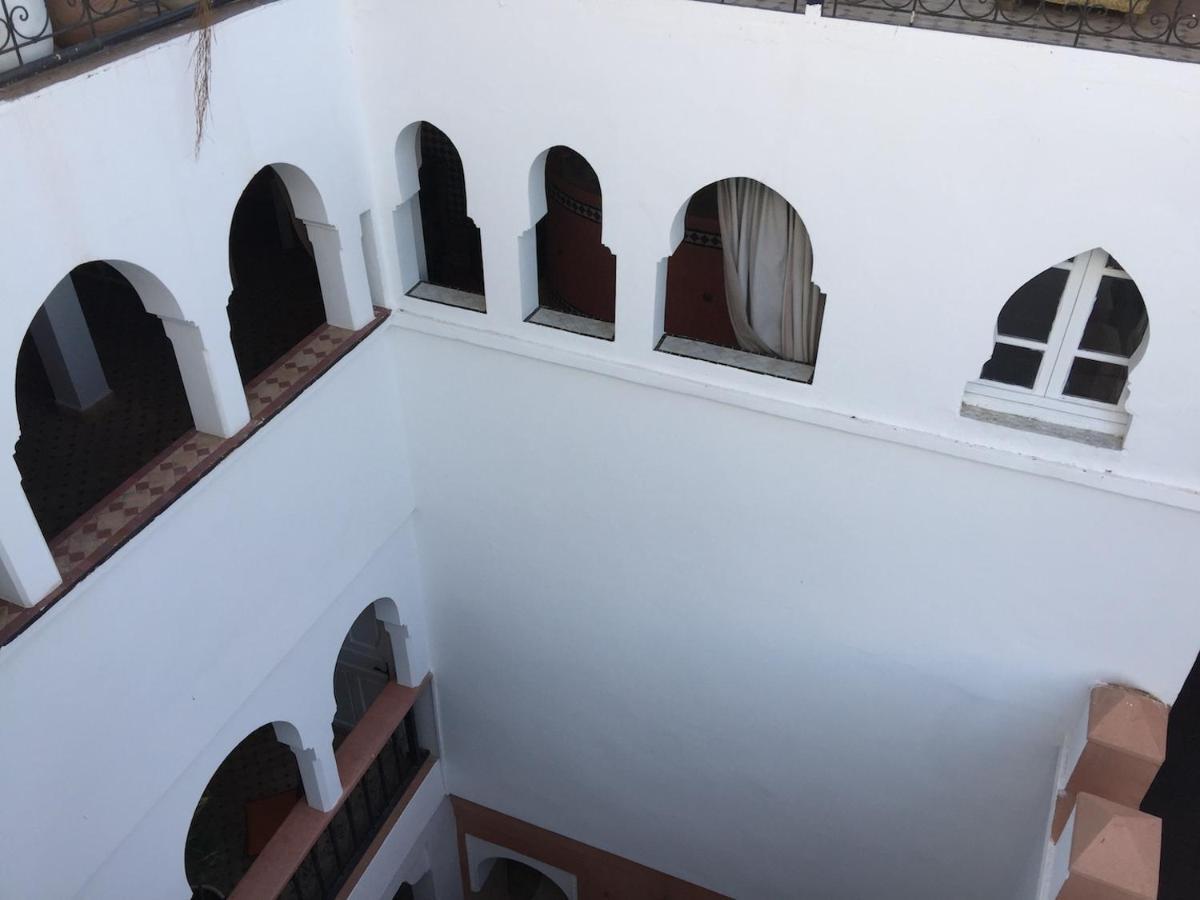 Riad Nadira *