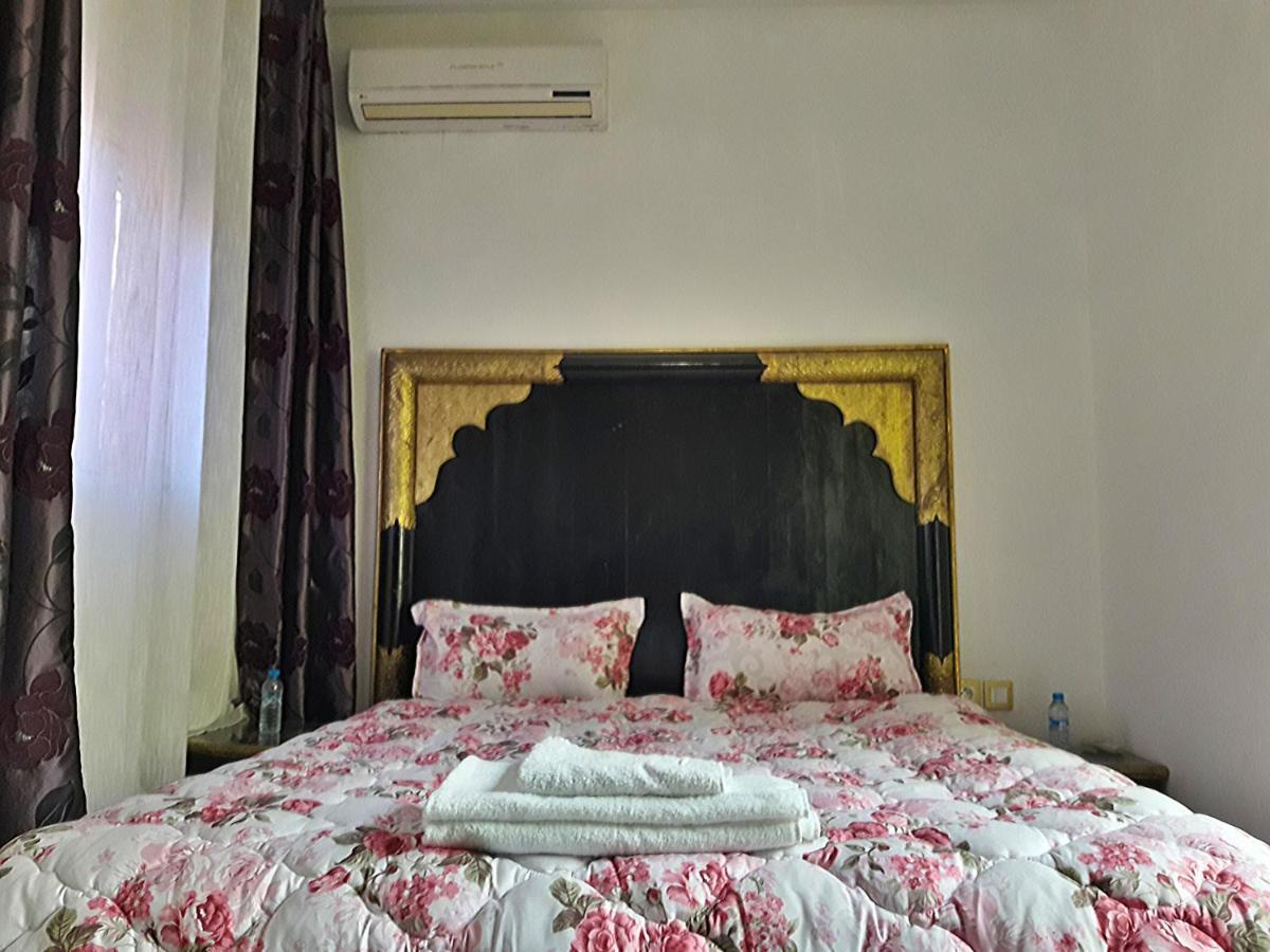 Riad Qaria Family Wifi And Terrace