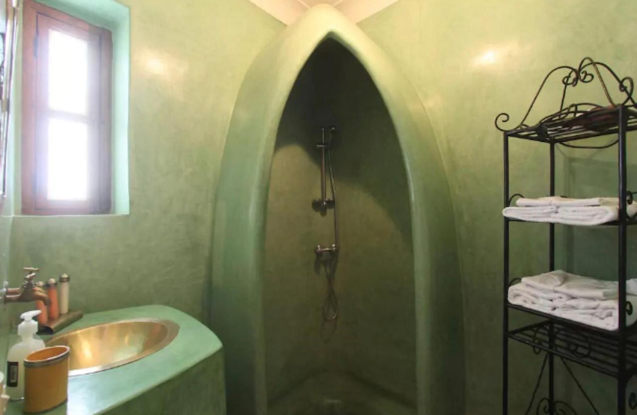 Riad Al Warda 2*