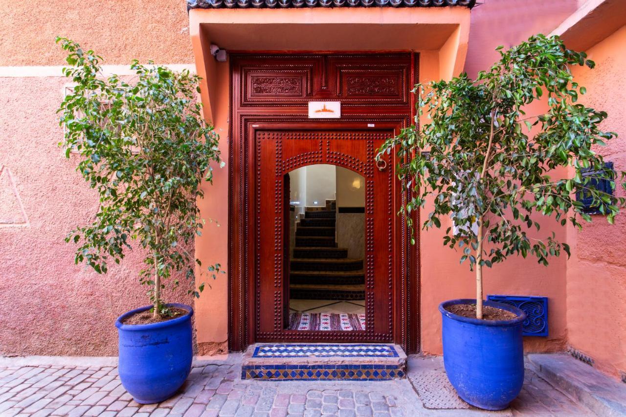 Riad Lamdina *