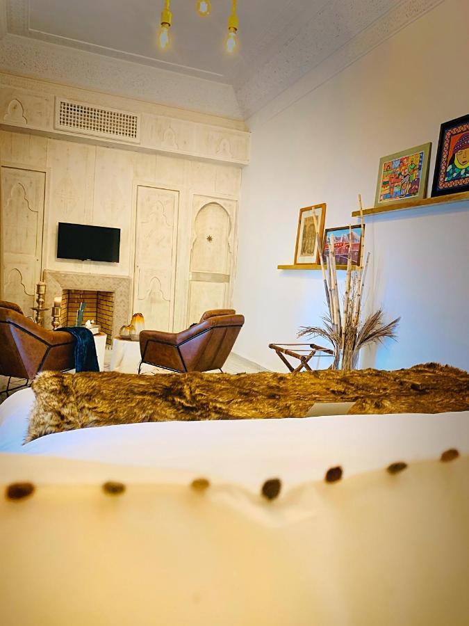 Dar Yasaman 3*