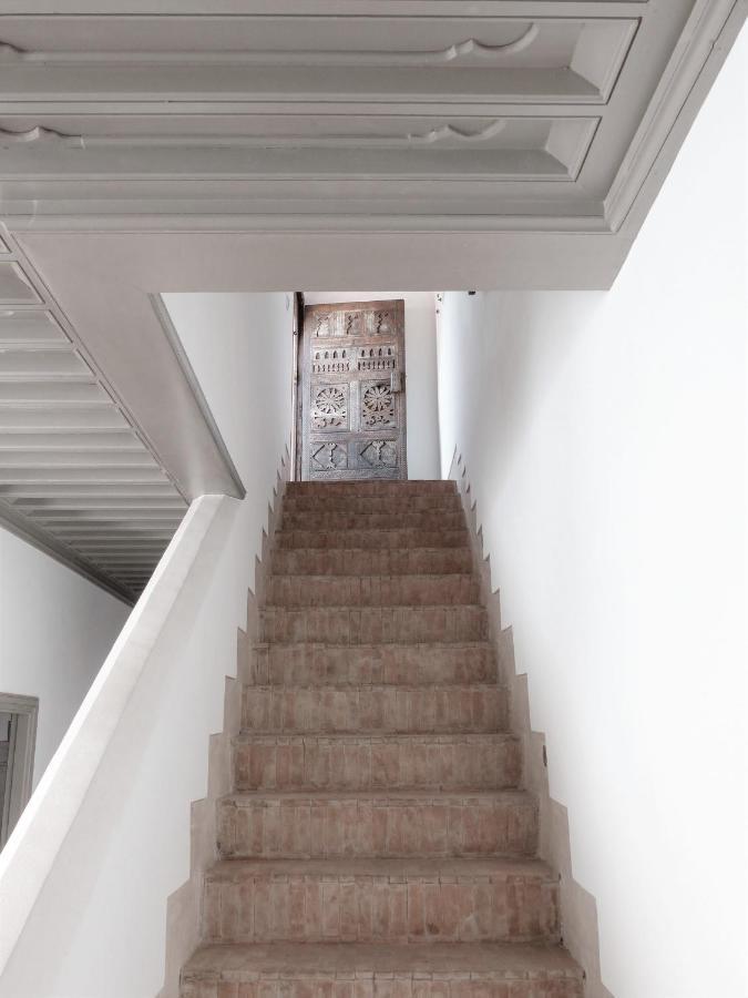 Louhou Guest house 5*